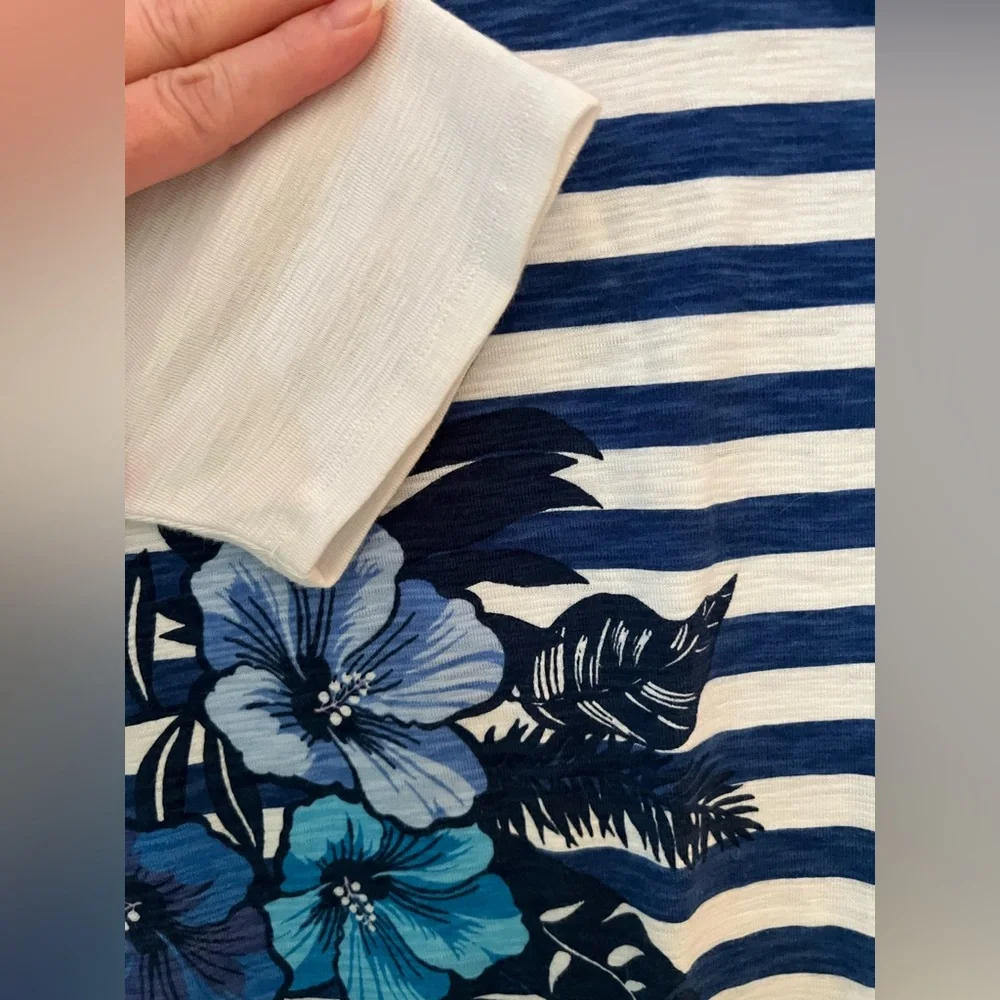Tommy Bahama Blue and White Floral Striped Long Sleeve Top NWT Size L - Picture 6 of 10